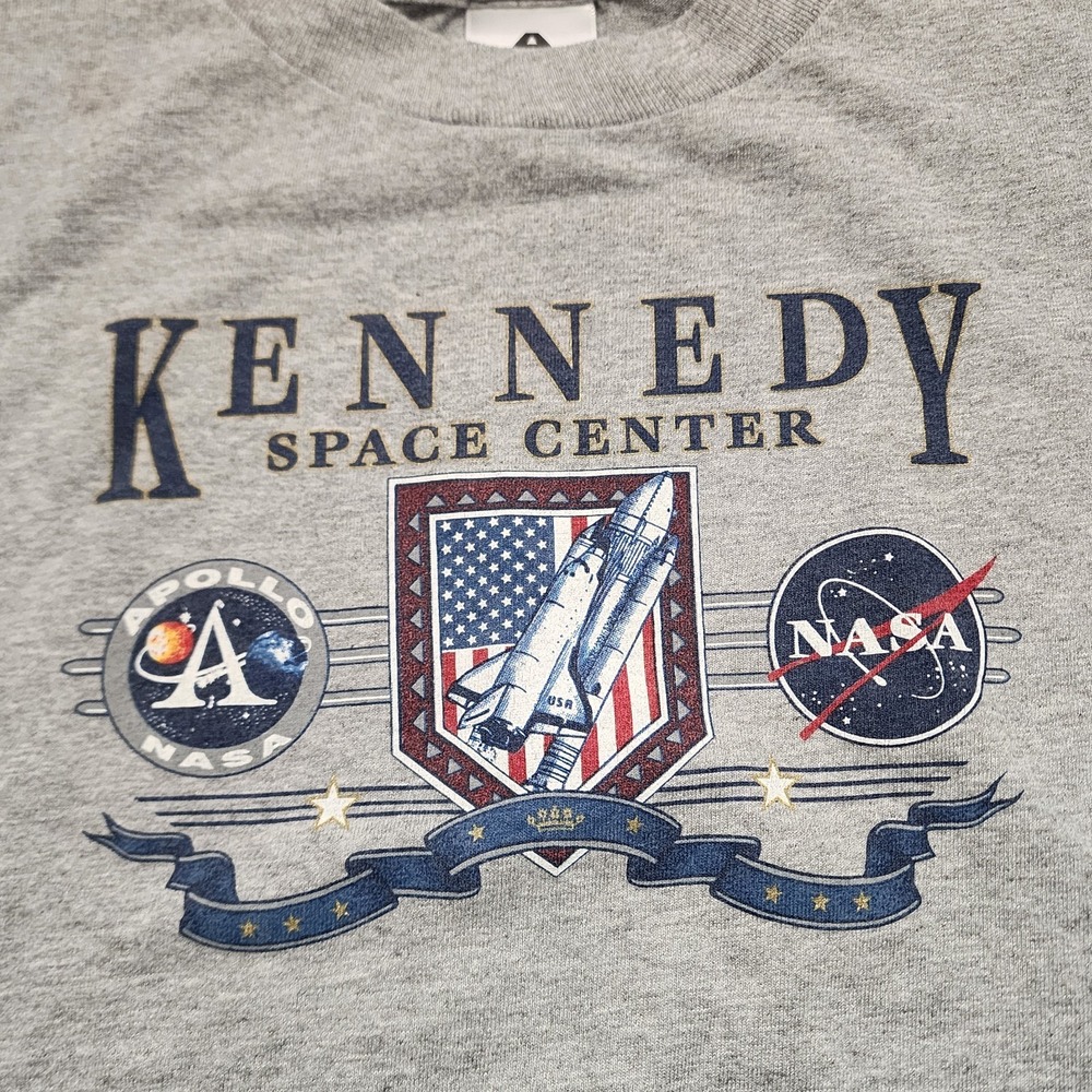 VTG 90s NASA T-Shirt Youth Size M 10-12 Kennedy Space Center Space Shuttle USA - Picture 2 of 7